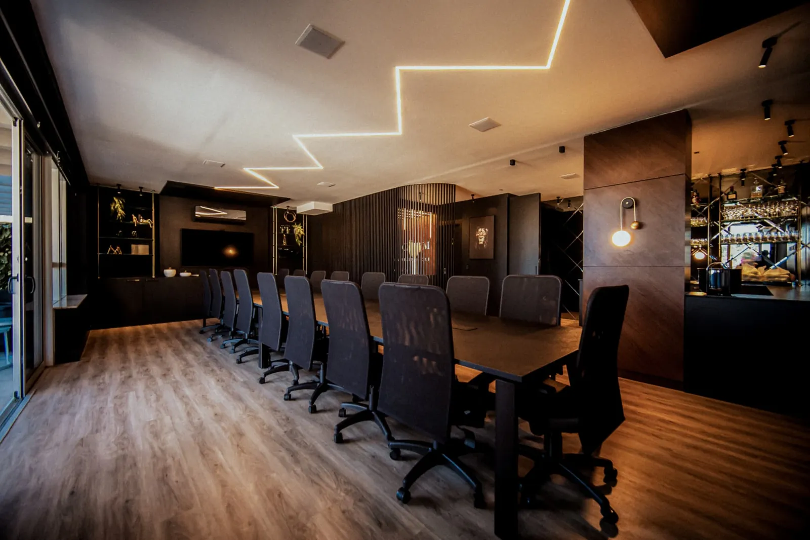 Sala de reuniões do Club M Brasil